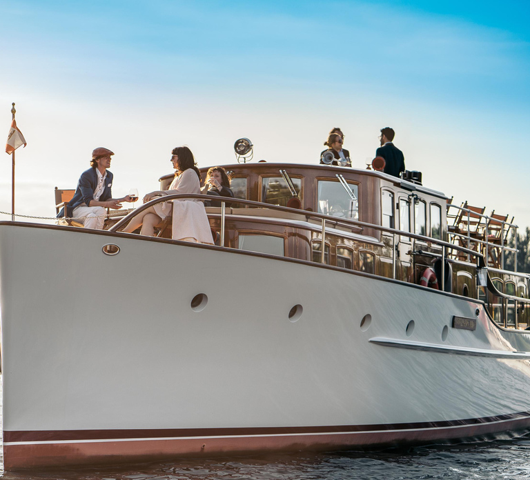 Berlin: 1h Boutiquestyle-Cruise on the Electric FITZGERALD
