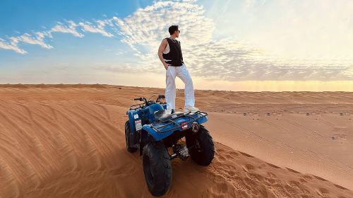Dubai sand dune buggy self-driving off-road vehicle 1000CC motorcycle 70cc350cc experience
