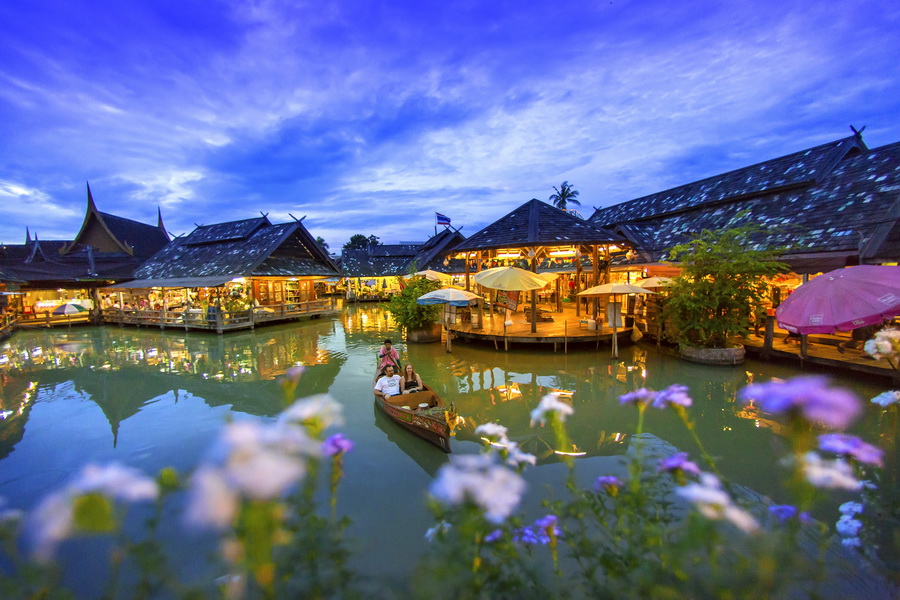 Pattaya Floating Market - Non-Thai Resident