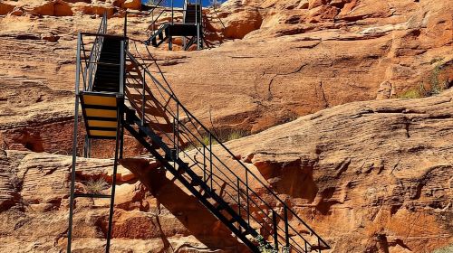 Page: Guided Deer Slot Canyon Tour Day Tours