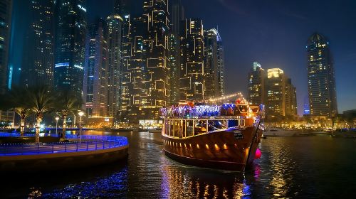 Dubai Marina: Luxury Dhow Dinner Cruise with Hotel Transfer Day Tours