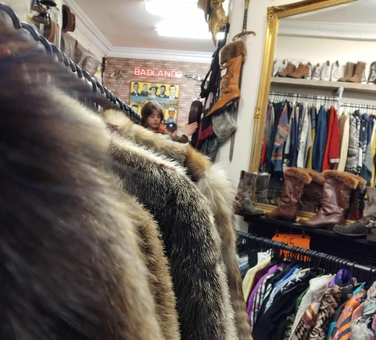 The Retro Routes Experience: Dublin's Vintage Shopping Tour