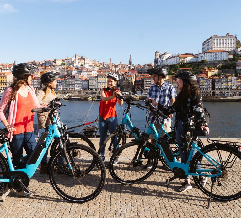 Porto: Riverside Panoramic E-Bike Tour