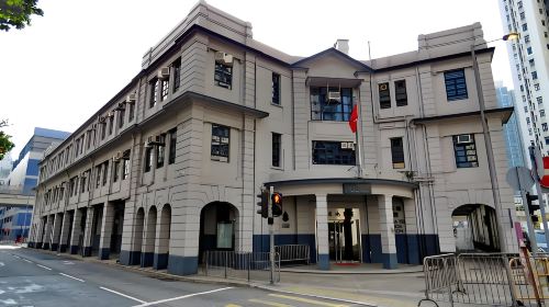 Explore Hong Kong's street style: Sham Shui Po + Apliu Street + Tin Hau Temple + Yau Ma Tei Police Station + Temple Street Day Tours