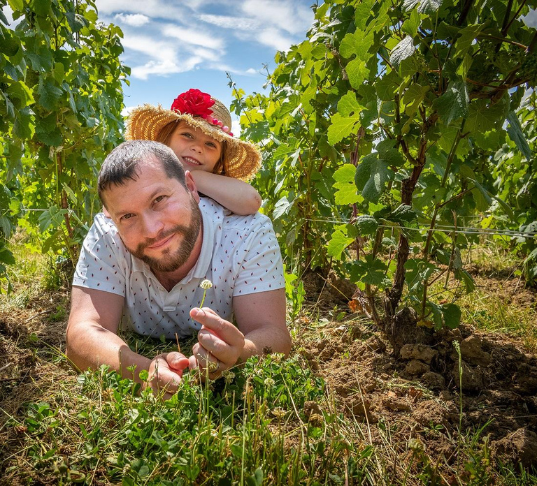 Heart of the Valley: Tour of the Estate and Tasting of 4 champagnes