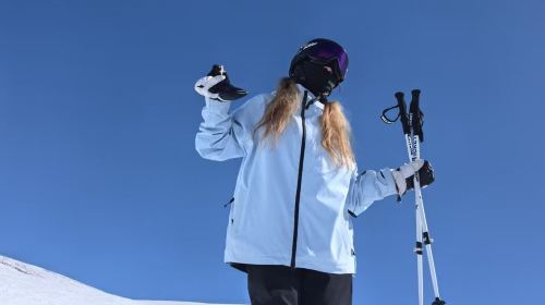 Sapporo Teine Ski Resort in Hokkaido|1V9 Small Group Lesson + Round-trip Hotel Transfer + Bilingual Instruction in Chinese & English