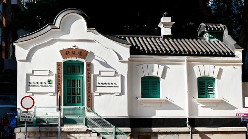 Hong Kong Wan Chai Heritage Trail: Centennial Tram + Old Wan Chai Post Office + Pak Tai Temple + afternoon tea Day Tours