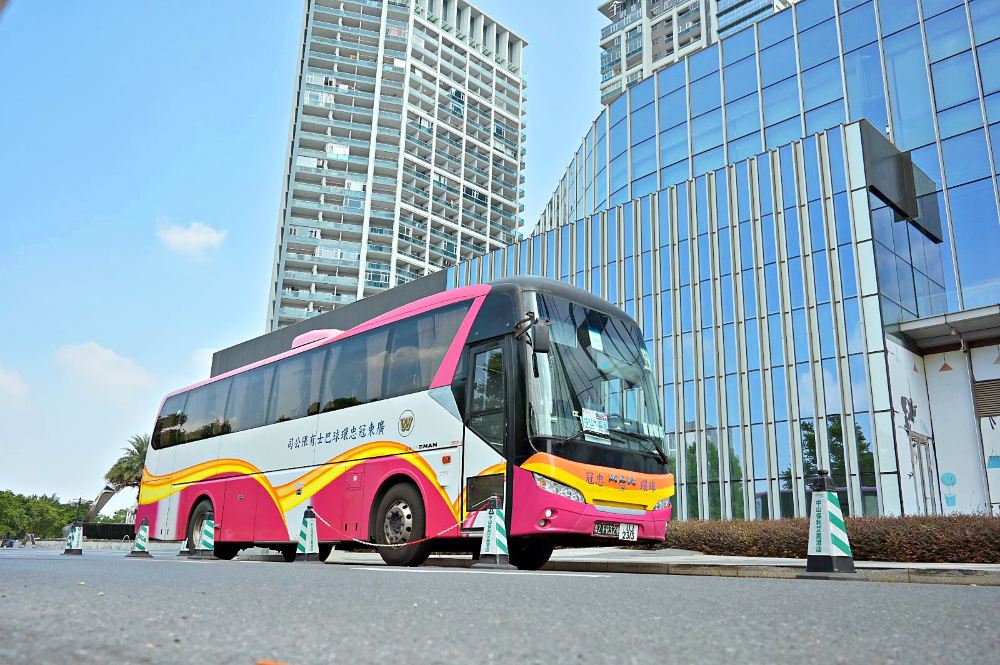 Shenzhen Bay Cross-Border Express Bus