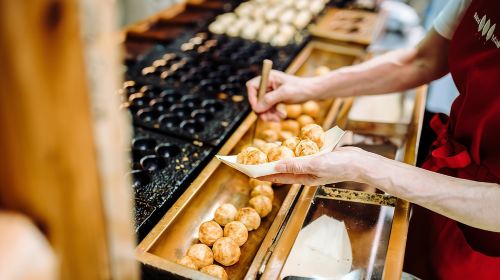 Osaka Private Food Tours by Local Foodies