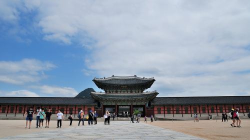 Full-Day Palace Tour in Seoul Day Tours